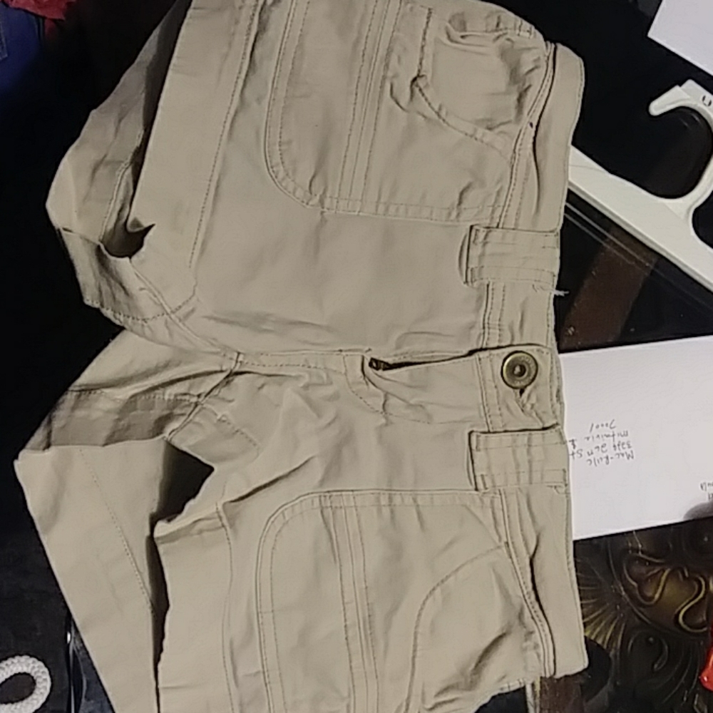 Cacky shorts